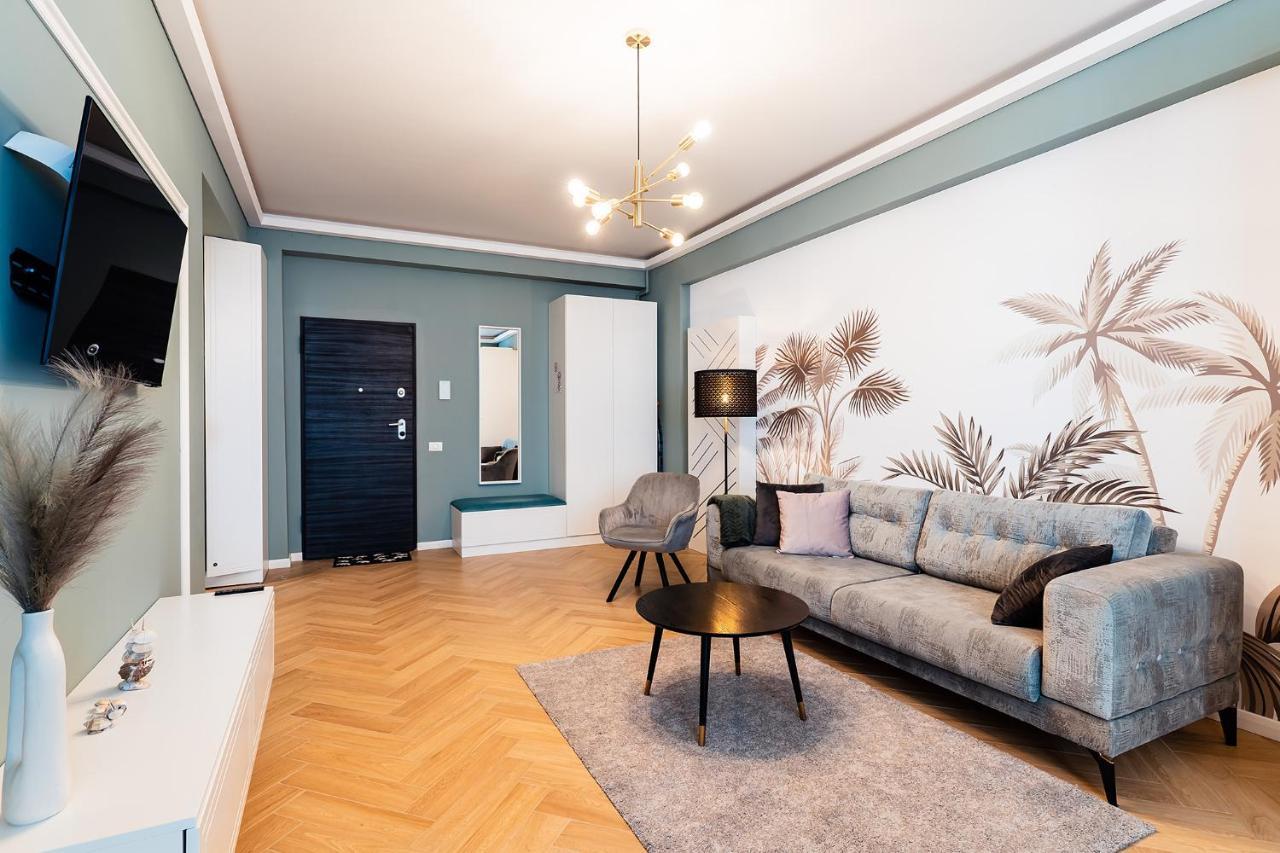 Tropical Vibes Suite Năvodari Eksteriør bilde